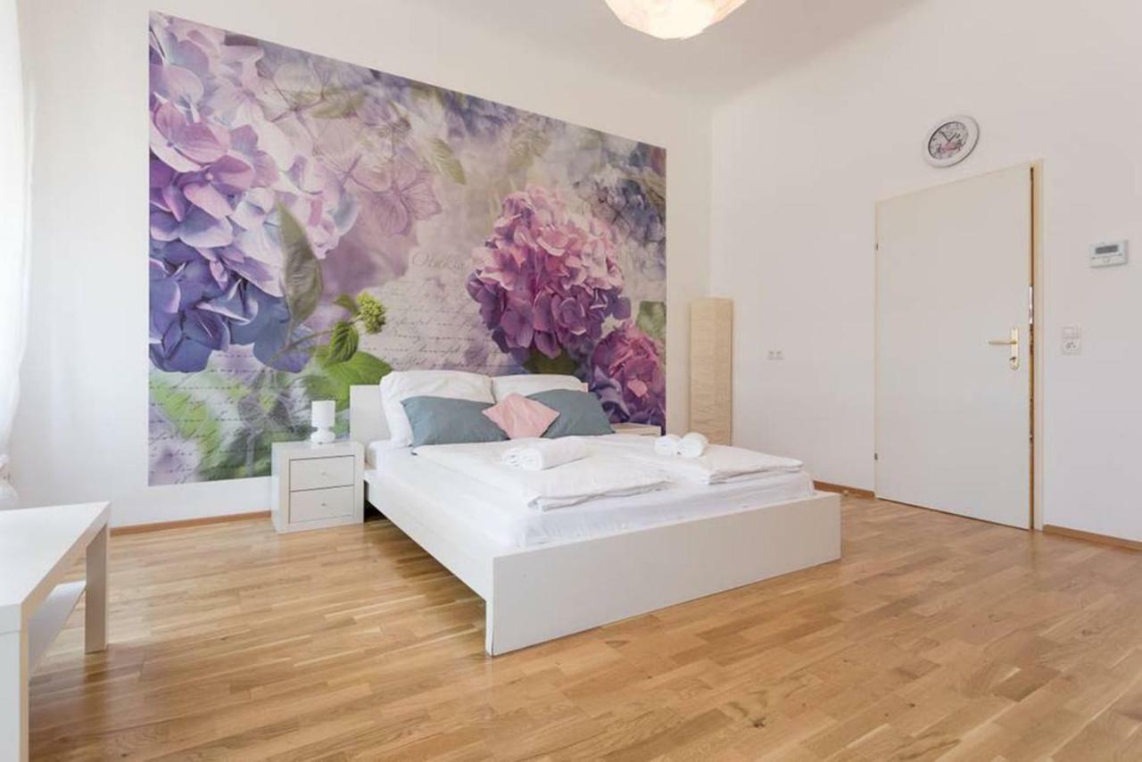 Spacious Vienna Central Station Residence Екстериор снимка