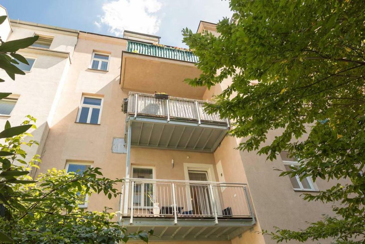 Spacious Vienna Central Station Residence Екстериор снимка