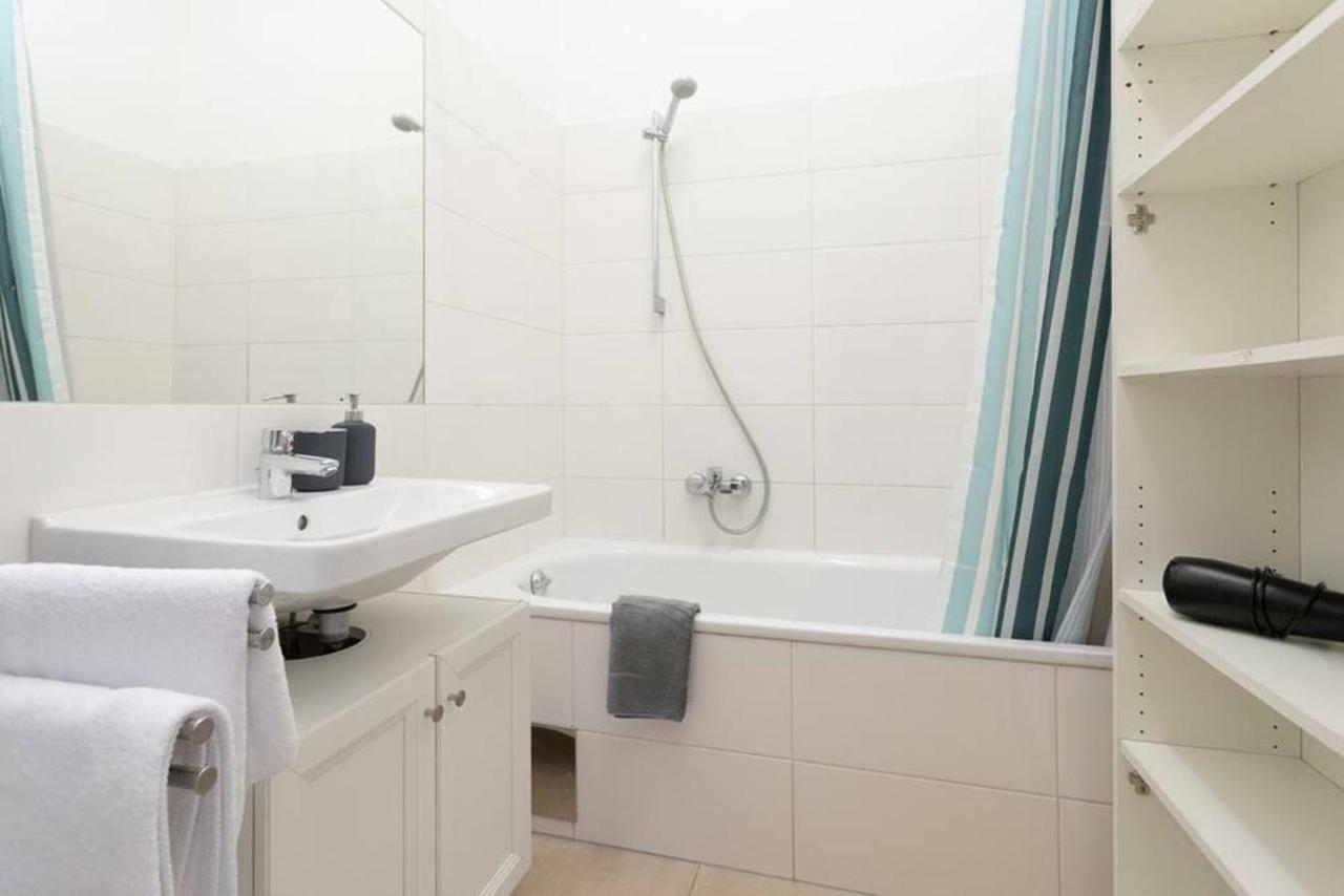 Spacious Vienna Central Station Residence Екстериор снимка