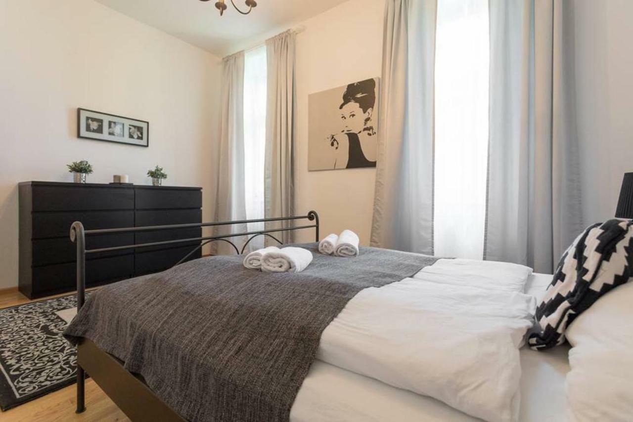 Spacious Vienna Central Station Residence Екстериор снимка